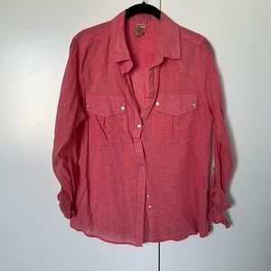 Salmon pink ladies button-down shirt with pockets